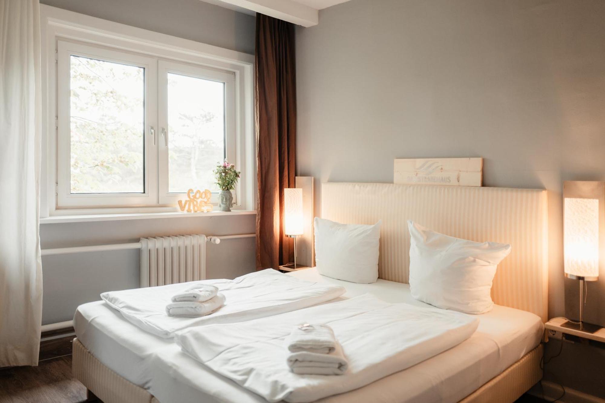 Hotel 'Das Strandhaus' Санкт-Петер-Ординг Экстерьер фото